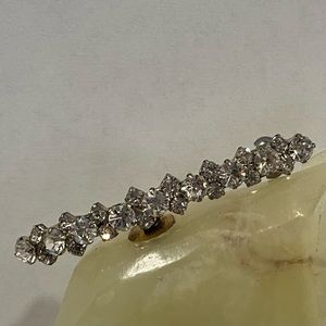Vintage women white rhinestone crystal silver tone hair barrette clip. Used.